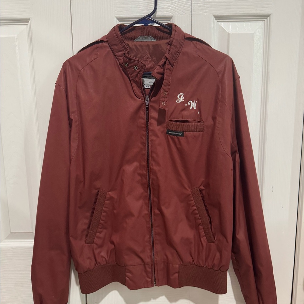 Dark red vintage Members Only jacket. European size 42 (about medium to large)